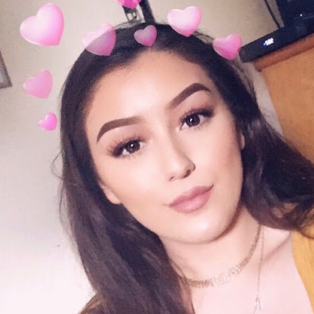 Meet your Posher, Jasmine